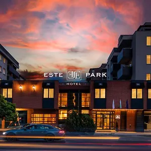 **** Hotel -- Park -- Part Of Urban Chic Luxury Design - Parking & Compliments - Next To Shopping & Dining Mall Bulgarien